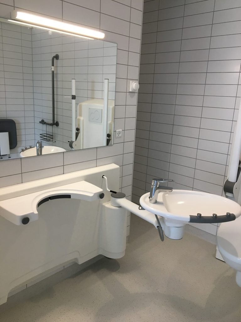 adjustable washbasin